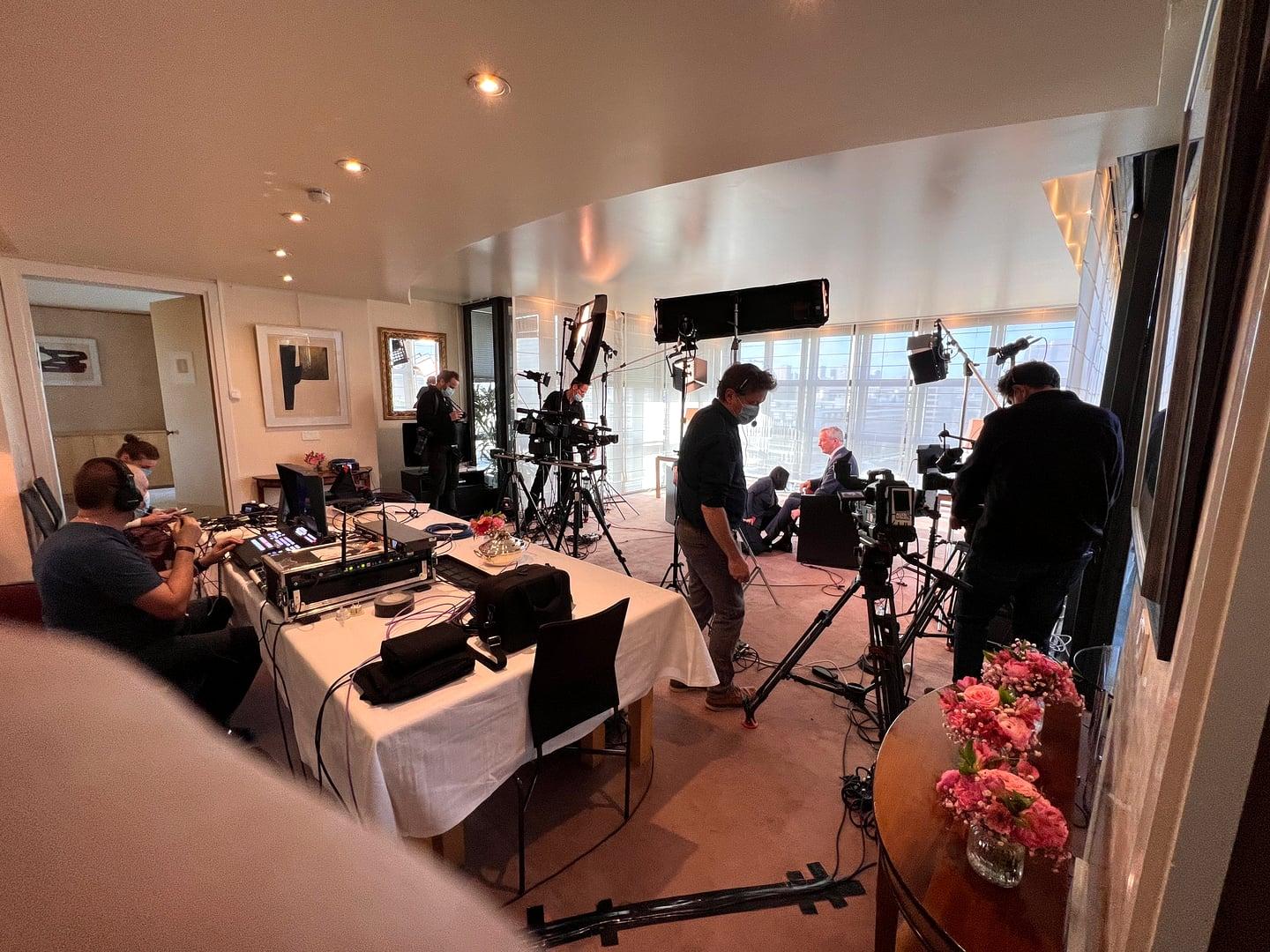 متعدد الكاميرات وزارة الاقتصاد Bloomberg 1